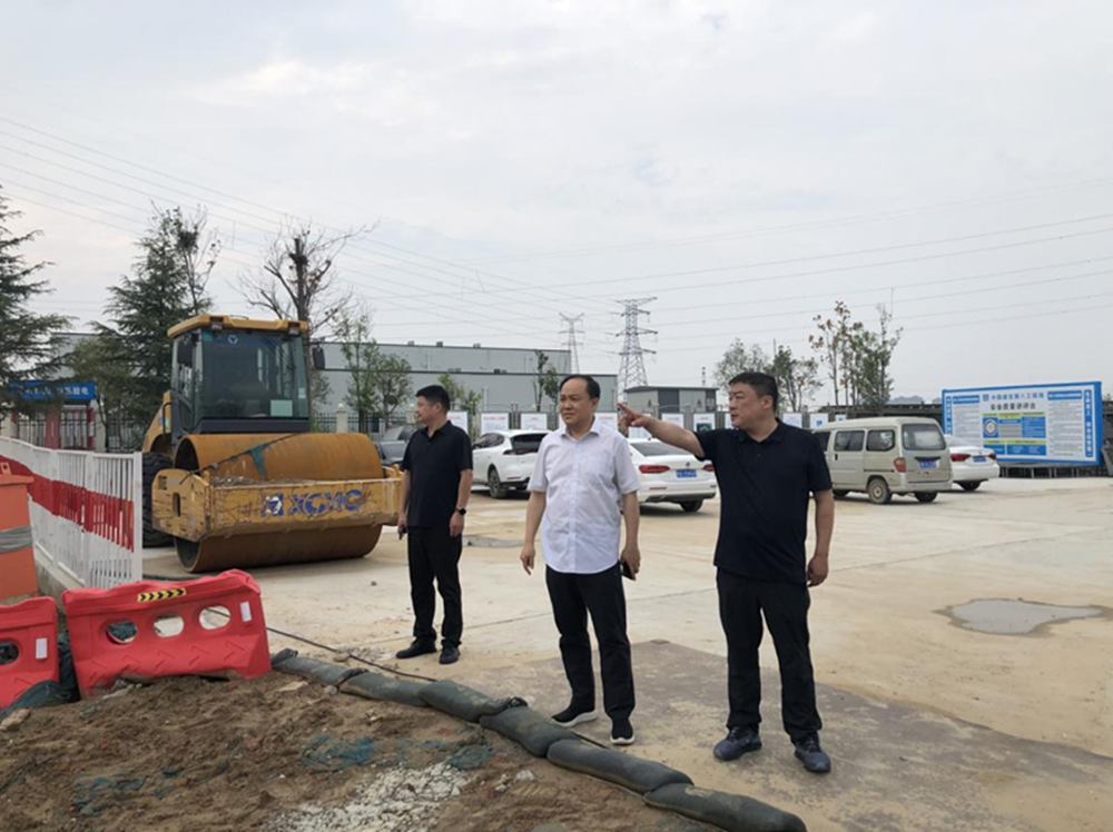 乐鱼中国官方网站-乐鱼leyu(中国)
党委委员、副总经理张岩到侯寨新镇区安置区调研项目建设工作