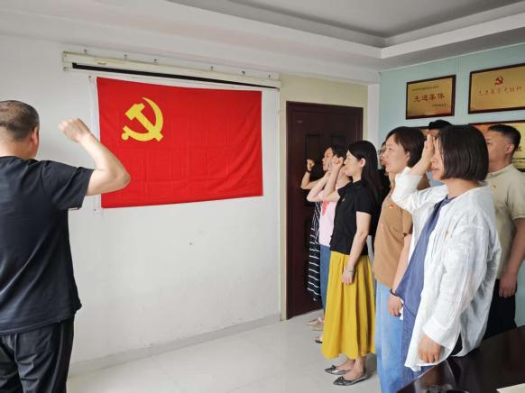 严守八项规定 喜迎“七一”华诞——乐鱼中国官方网站-乐鱼leyu(中国)
咨询党支部组织开展迎“七一”主题党日活动